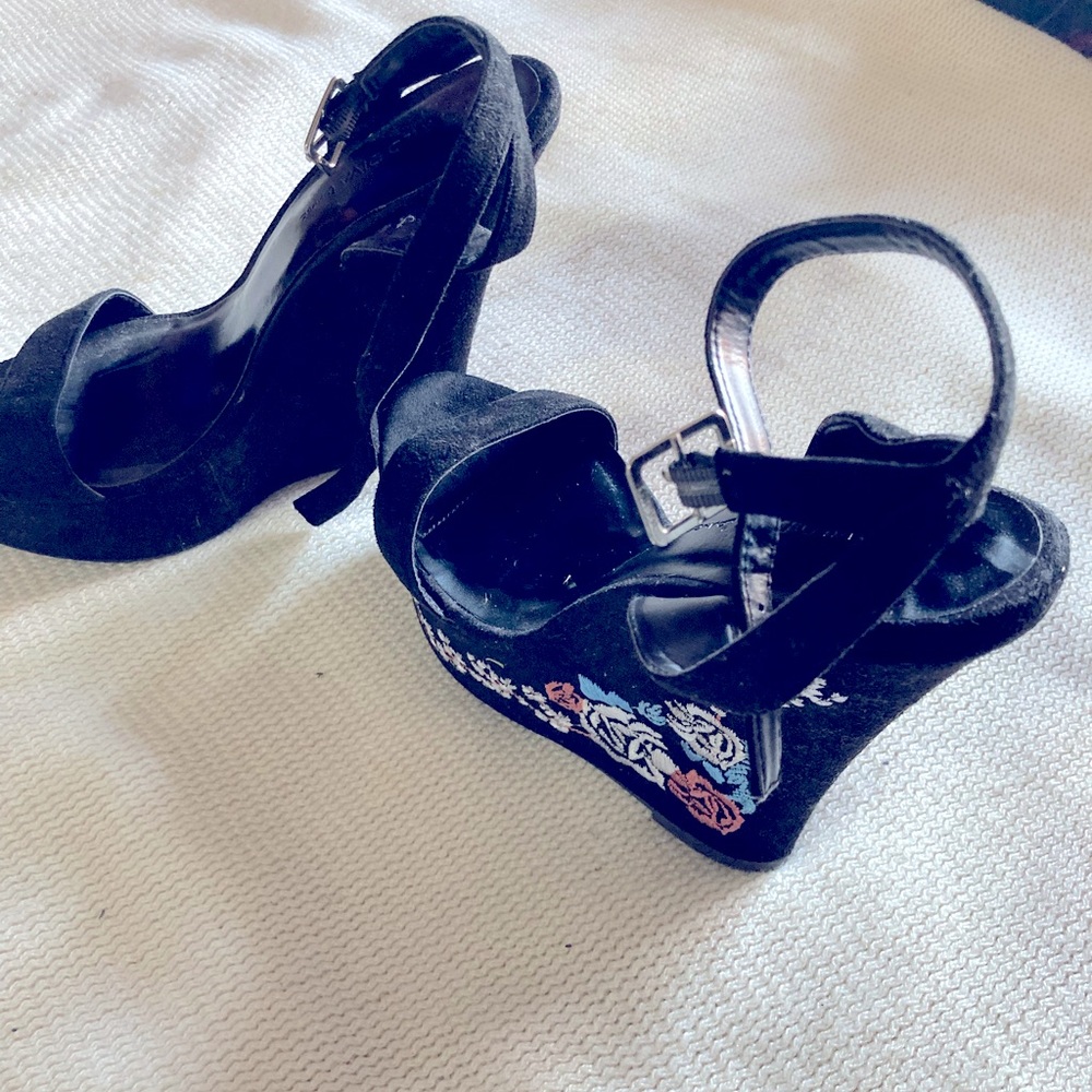 Dressy suede wedge heels with floral pattern on heel